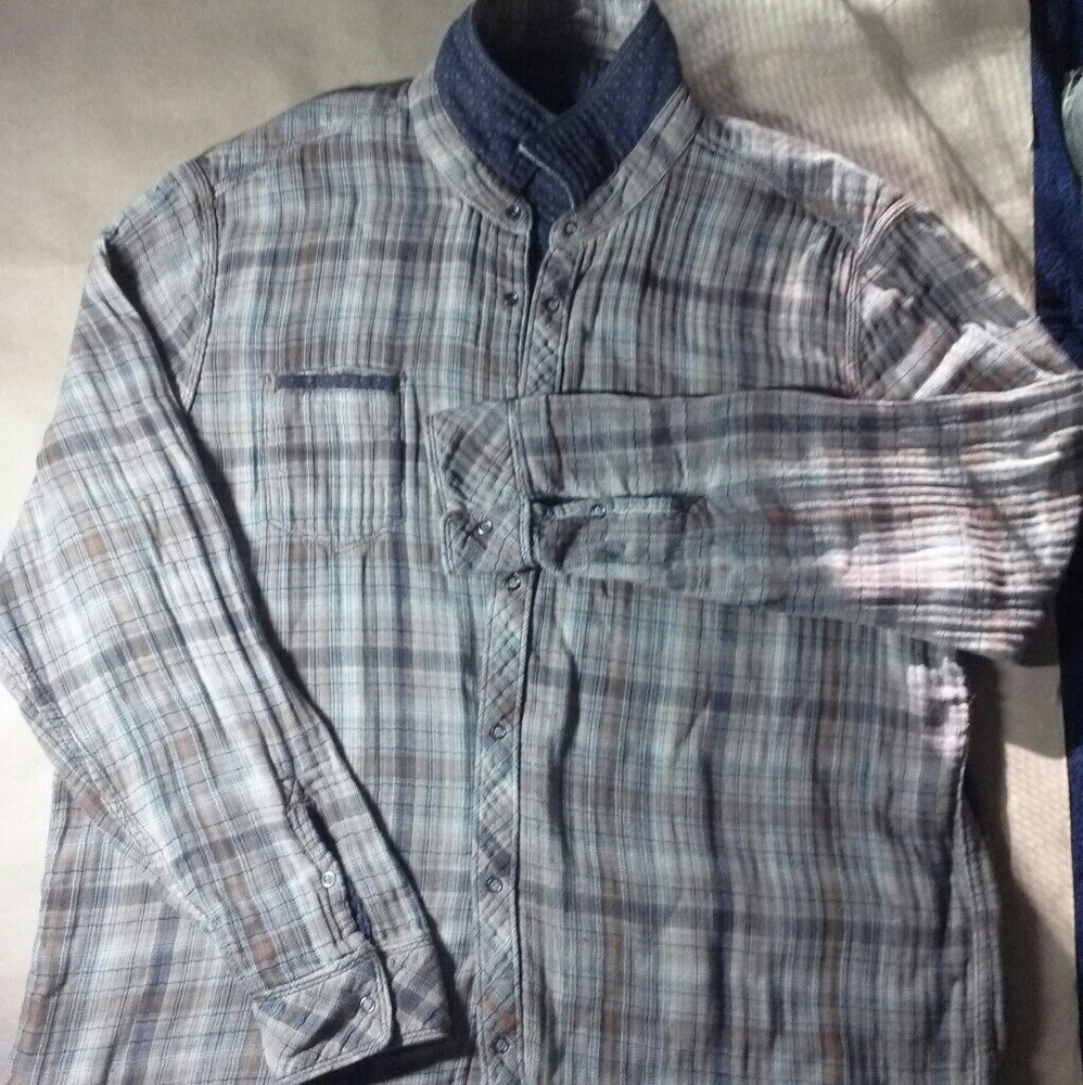 Reversable Mens Button Up No Tag SzLarge Preowned